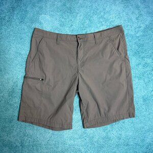 Weatherproof Vintage Mens Trail/Utility Shorts Size 40 Gray Inseam 9 Inches
